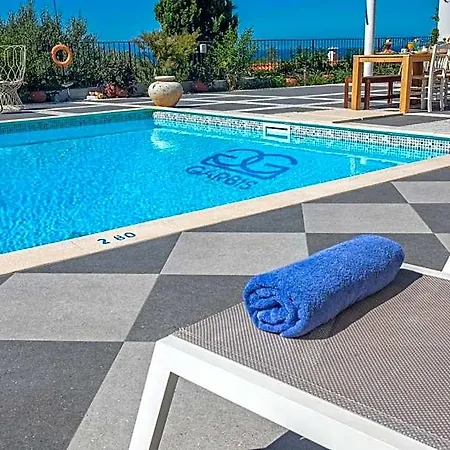 Hotel Garbis & Valsamata