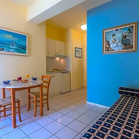 Hotel Garbis &
