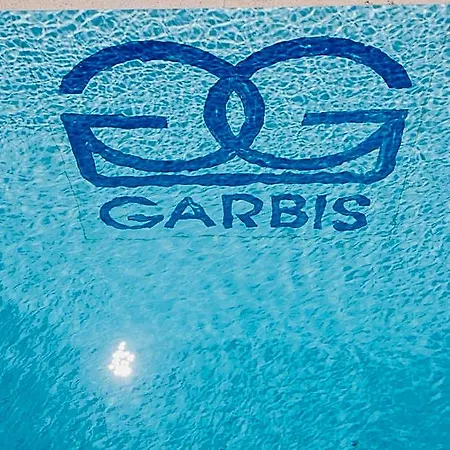 Garbis & Ξενοδοχείο