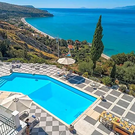 Hotel Garbis &