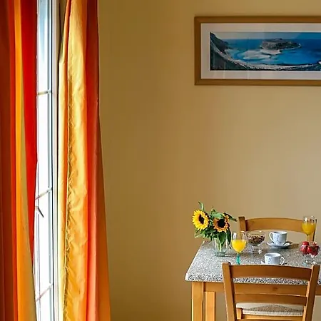 Hotel Garbis &